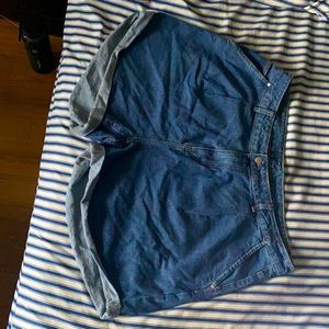Plus Size Hight Waisted Denim Shorts